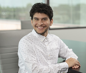 Elias Aviles